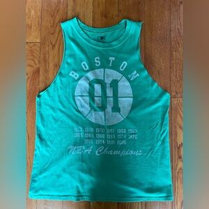 Women’s Boston Celtics t-shirt size large from UO